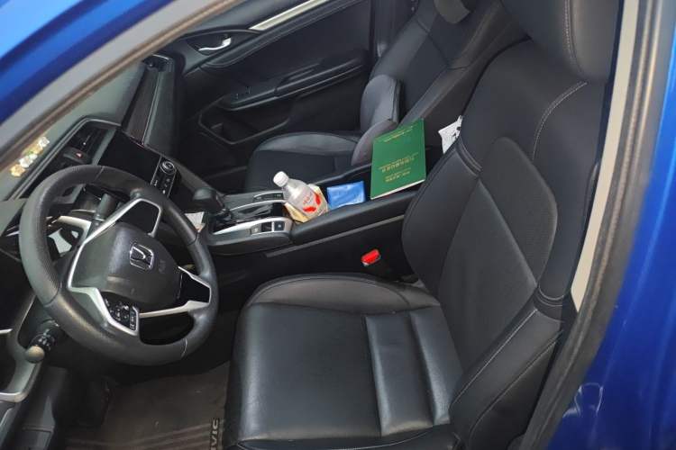 Used Honda Civic 2019 220TURBO CVT Dynamic Edition China VI Left Front Seat