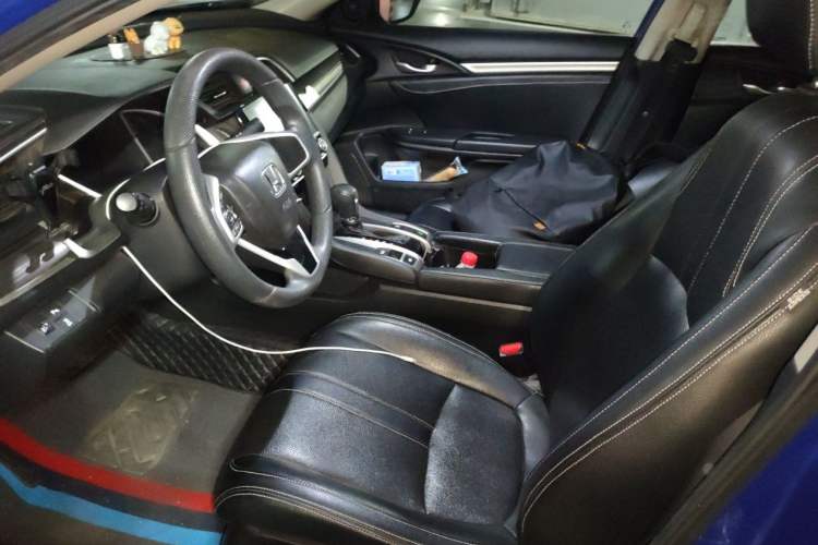 Used Honda Civic 2019 220TURBO CVT Dynamic Edition China VI Left Front Seat