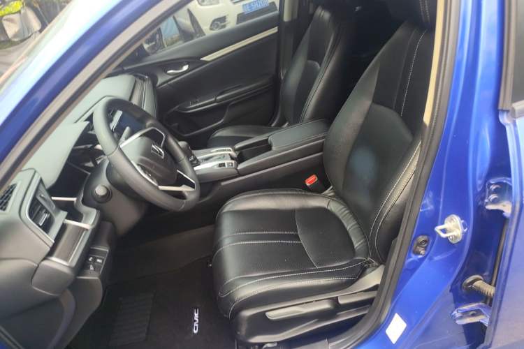 Used Honda Civic 2019 220TURBO CVT Dynamic Edition China VI Emission Standard Left Front Seat