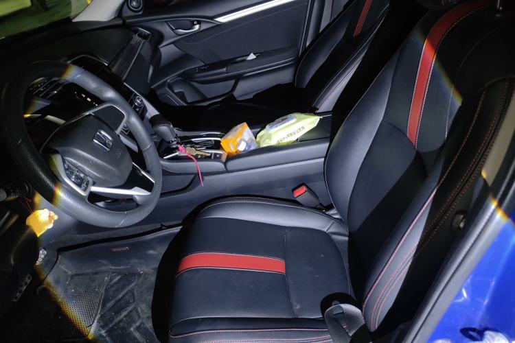 Used Honda Civic 2019 220TURBO CVT Dynamic Edition China VI Emission Standard Left Front Seat