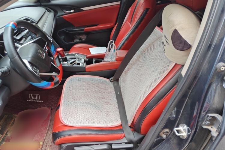 Used Honda Civic 2019 220TURBO CVT Dynamic Edition China VI Emission Standard Left Front Seat
