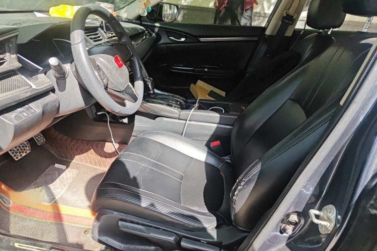 Used Honda Civic 2019 220TURBO CVT Dynamic Edition China VI Emission Standard Left Front Seat
