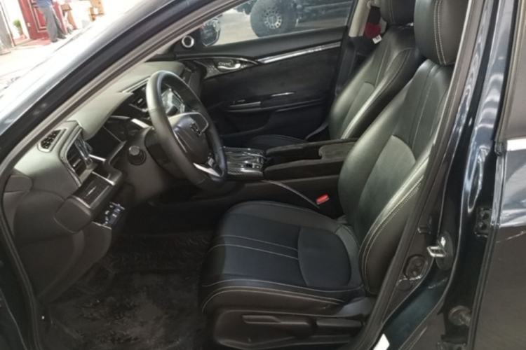 Used Honda Civic 2019 220TURBO CVT Dynamic Edition China VI Left Front Seat