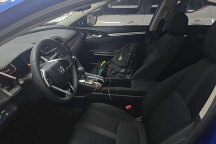 Used Honda Civic 2019 220TURBO CVT Dynamic Edition China VI Left Front Seat