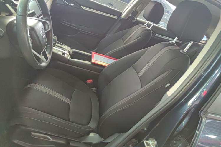 Used Honda Civic 2019 220TURBO CVT Dynamic Edition China VI Left Front Seat