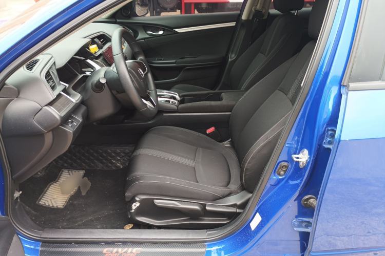 Used Honda Civic 2019 220TURBO CVT Dynamic Edition China VI Left Front Seat