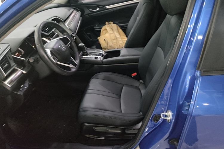 Used Honda Civic 2019 220TURBO CVT Dynamic Edition China VI Left Front Seat