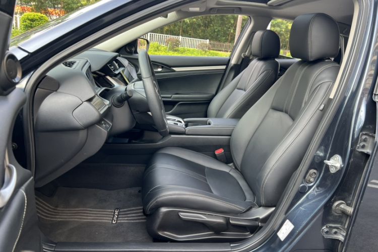 Used Honda Civic 2019 220TURBO CVT Dynamic Edition China VI Emission Standard Left Front Seat