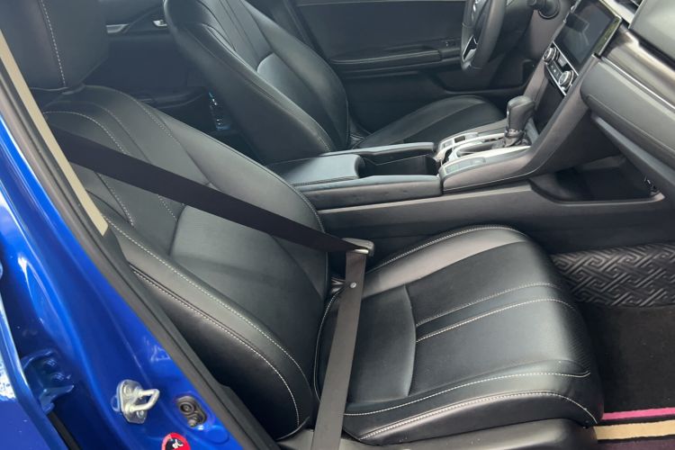 Used Honda Civic 2019 220TURBO CVT Dynamic Edition China VI Left Front Seat