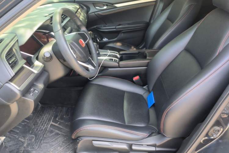 Used Honda Civic 2019 220TURBO CVT Dynamic Edition China VI Emission Standard Left Front Seat