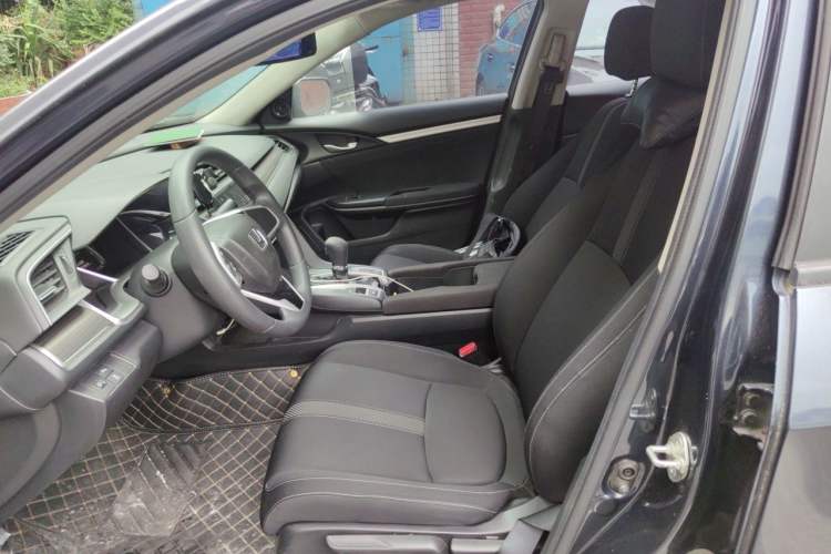 Used Honda Civic 2019 220TURBO CVT Dynamic Edition China VI Left Front Seat