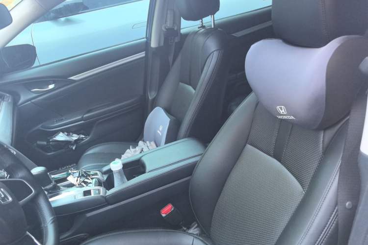 Used Honda Civic 2019 220TURBO CVT Dynamic Edition China V Left Front Seat