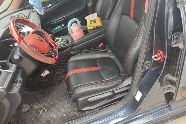 Used Honda Civic 2019 220TURBO CVT Dynamic Edition China VI Emission Standard Left Front Seat