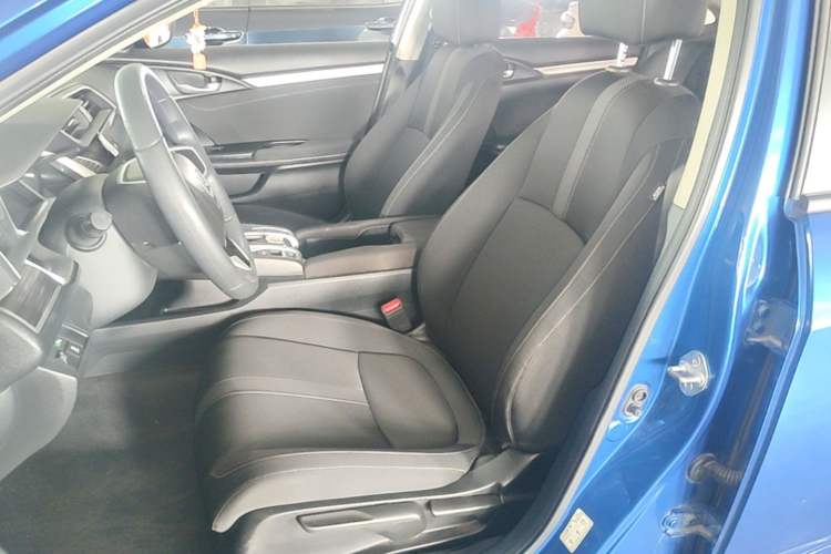 Used Honda Civic 2019 220TURBO CVT Dynamic Edition China VI Left Front Seat