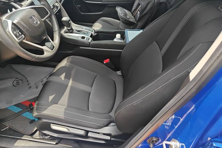 Used Honda Civic 2019 220TURBO CVT Dynamic Edition China VI Left Front Seat