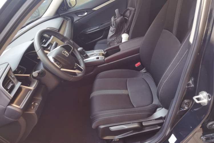 Used Honda Civic 2019 220TURBO CVT Dynamic Edition China VI Left Front Seat
