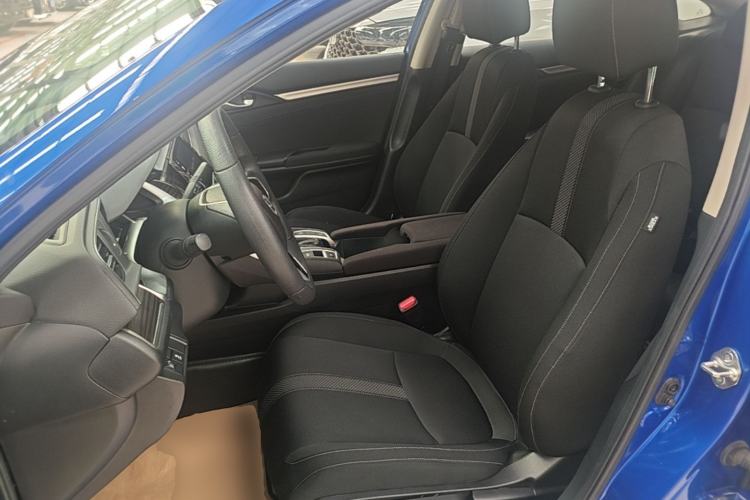 Used Honda Civic 2019 220TURBO CVT Dynamic Edition China VI Left Front Seat