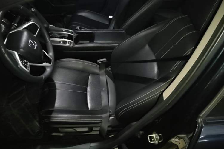 Used Honda Civic 2019 220TURBO CVT Dynamic Edition China VI Left Front Seat
