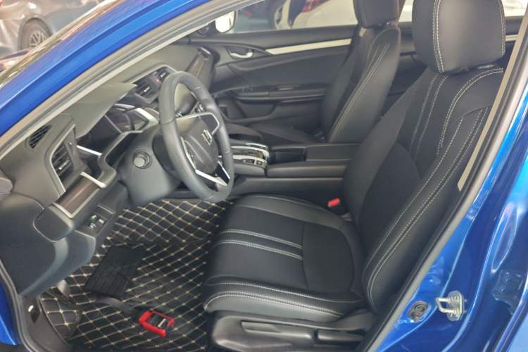 Used Honda Civic 2019 220TURBO CVT Dynamic Edition China VI Left Front Seat