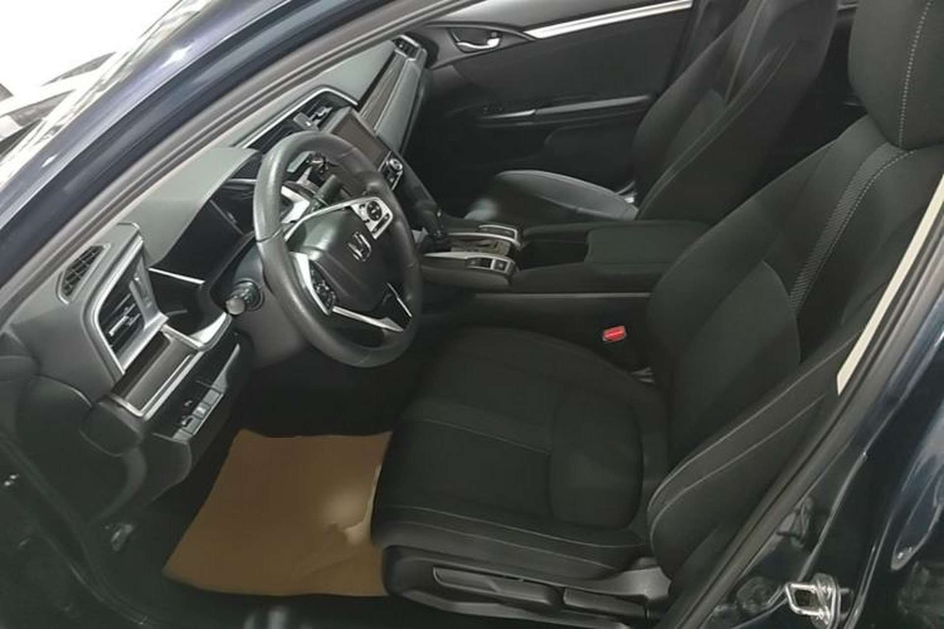 Used Honda Civic 2019 220TURBO CVT Dynamic Edition China VI Left Front Seat
