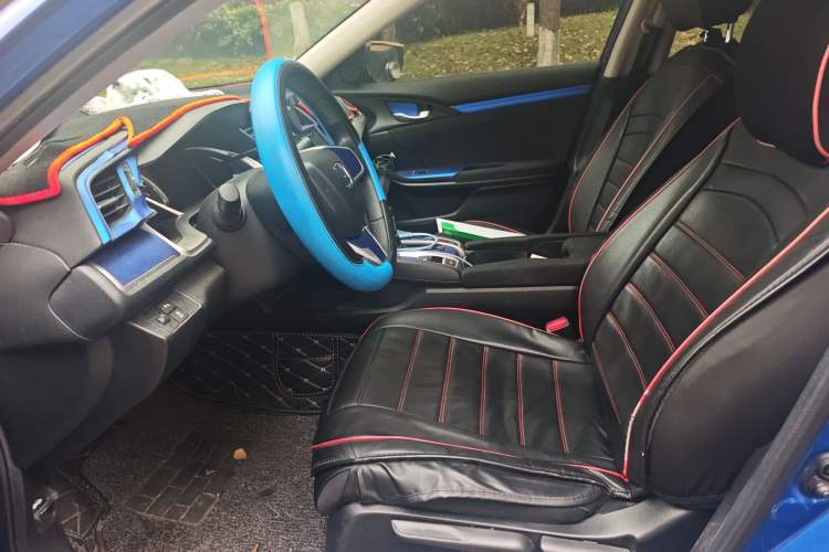 Used Honda Civic 2019 220TURBO CVT Dynamic Edition China VI Left Front Seat