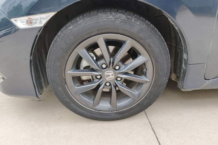 Used Honda Civic 2019 220TURBO CVT Dynamic Edition China VI Left Front Wheel Hub