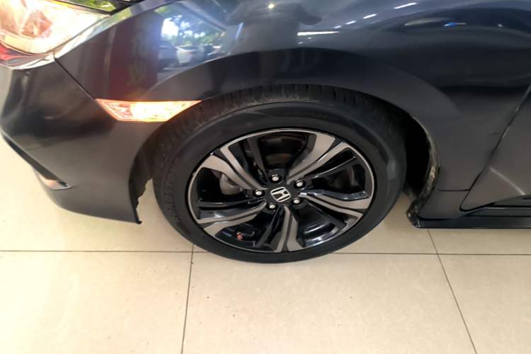 Used Honda Civic 2019 220TURBO CVT Dynamic Edition China VI Emission Standard Left Front Wheel Hub