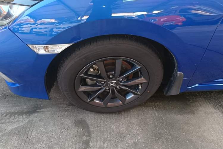 Used Honda Civic 2019 220TURBO CVT Dynamic Edition China VI Left Front Wheel Hub