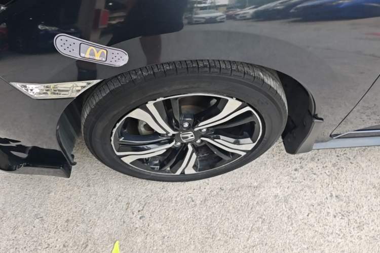 Used Honda Civic 2019 220TURBO CVT Dynamic Edition China VI Emission Standard Left Front Wheel Hub