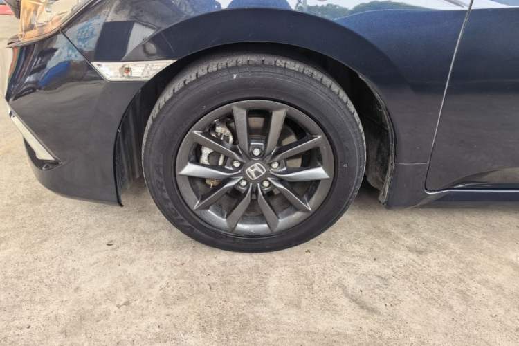Used Honda Civic 2019 220TURBO CVT Dynamic Edition China V Left Front Wheel Hub