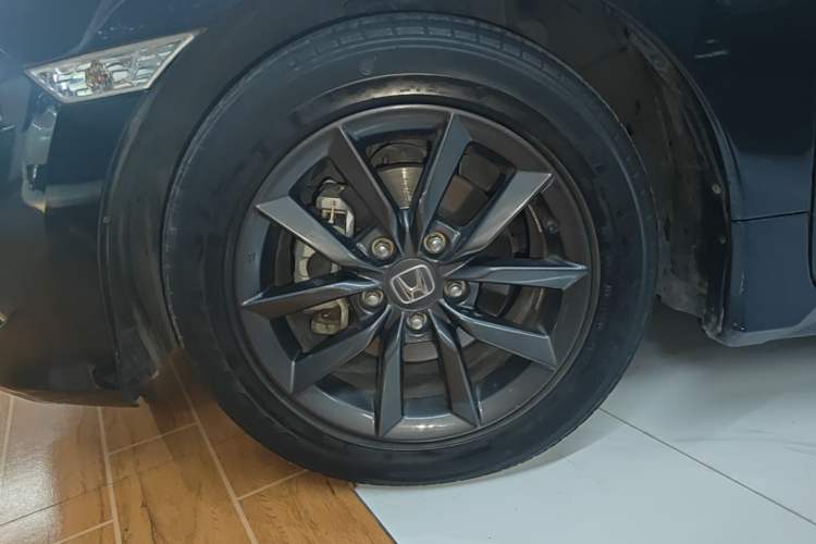 Used Honda Civic 2019 220TURBO CVT Dynamic Edition China VI Left Front Wheel Hub