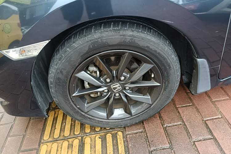 Used Honda Civic 2019 220TURBO CVT Dynamic Edition China VI Left Front Wheel Hub