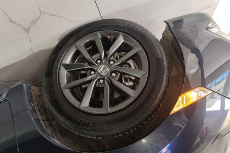 Used Honda Civic 2019 220TURBO CVT Dynamic Edition China VI Left Front Wheel Hub