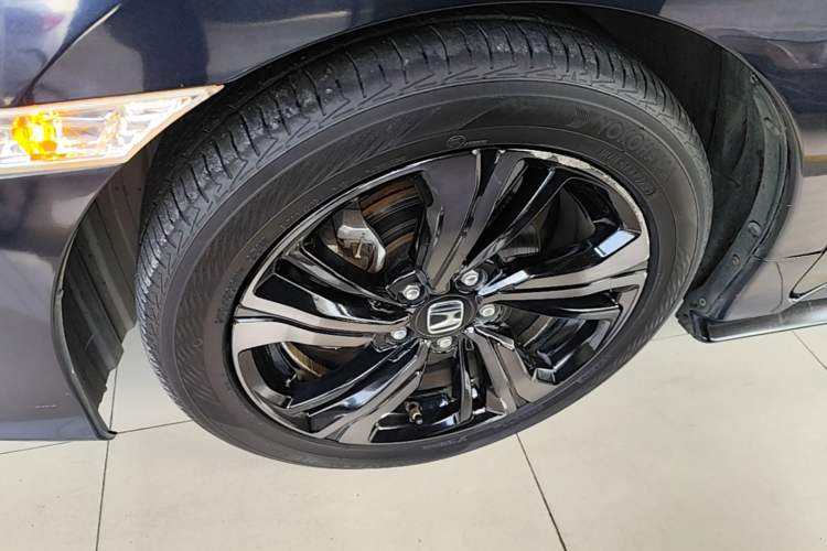 Used Honda Civic 2019 220TURBO CVT Dynamic Edition China VI Emission Standard Left Front Wheel Hub
