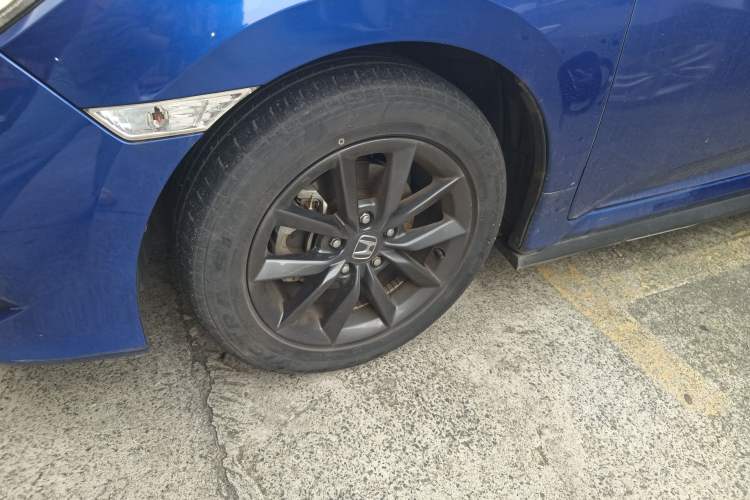 Used Honda Civic 2019 220TURBO CVT Dynamic Edition China V Left Front Wheel Hub