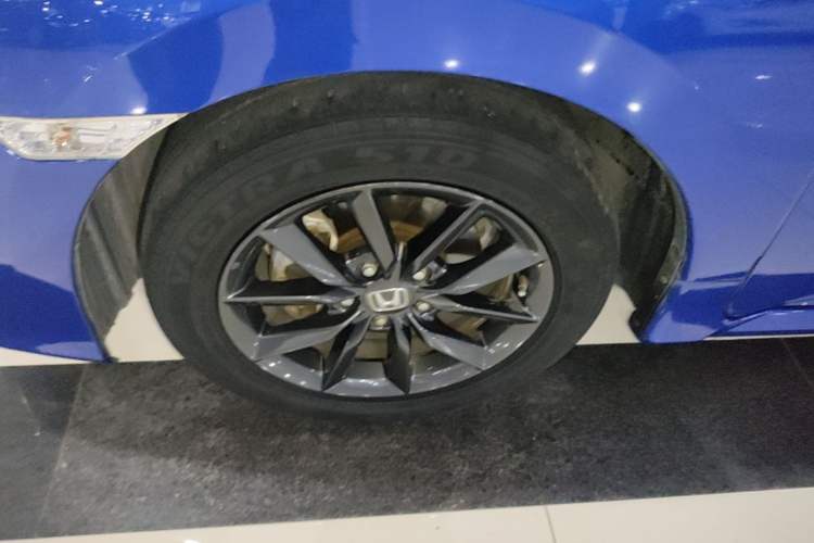 Used Honda Civic 2019 220TURBO CVT Dynamic Edition China VI Left Front Wheel Hub