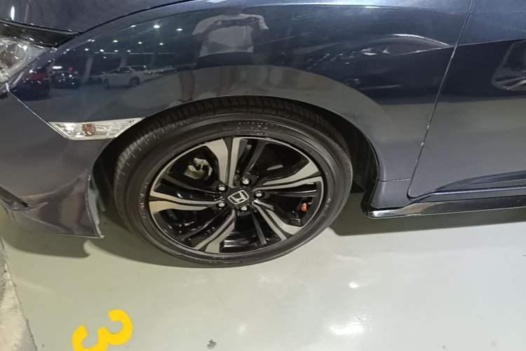 Used Honda Civic 2019 220TURBO CVT Dynamic Edition China VI Emission Standard Left Front Wheel Hub