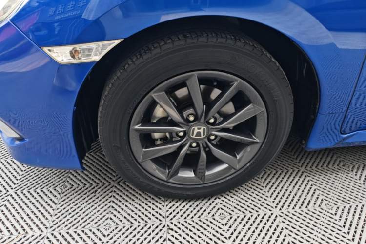 Used Honda Civic 2019 220TURBO CVT Dynamic Edition China V Left Front Wheel Hub