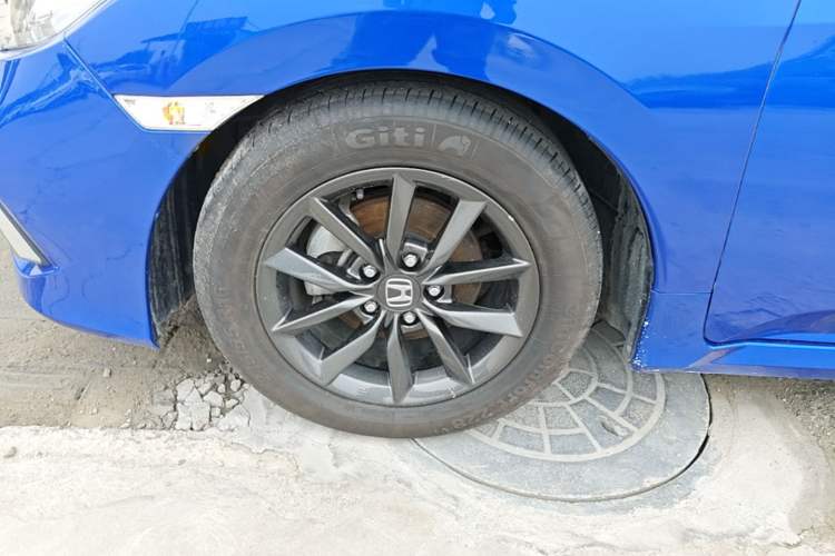 Used Honda Civic 2019 220TURBO CVT Dynamic Edition China VI Left Front Wheel Hub