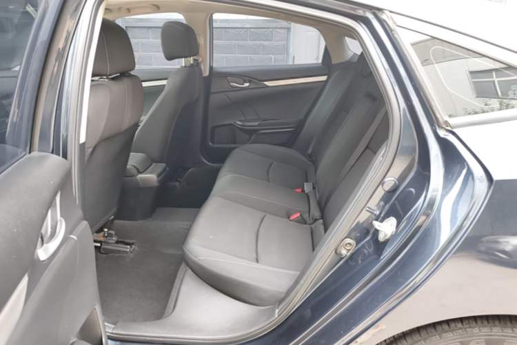 Used Honda Civic 2019 220TURBO CVT Dynamic Edition China VI Left Rear Seat