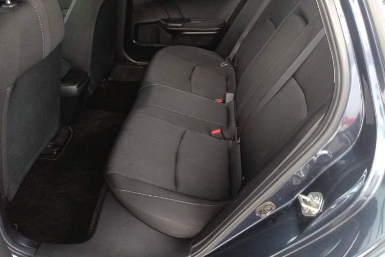 Used Honda Civic 2019 220TURBO CVT Dynamic Edition China VI Left Rear Seat