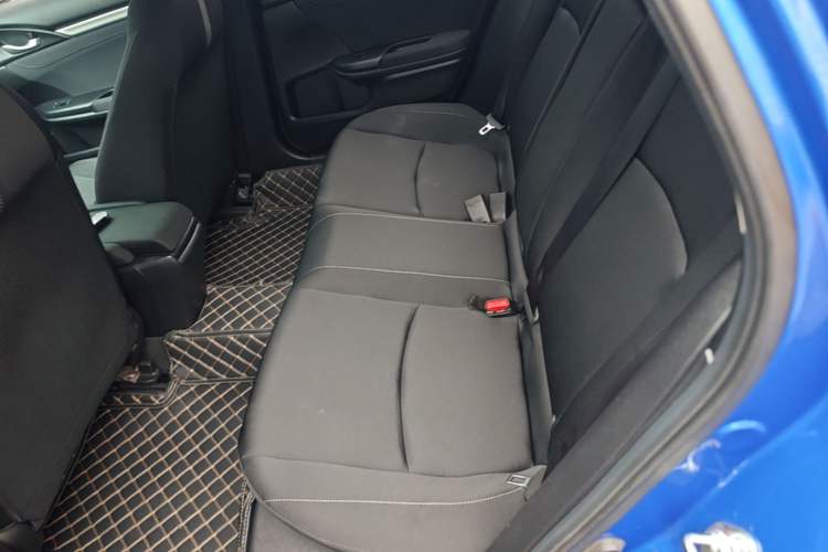 Used Honda Civic 2019 220TURBO CVT Dynamic Edition China VI Emission Standard Left Rear Seat