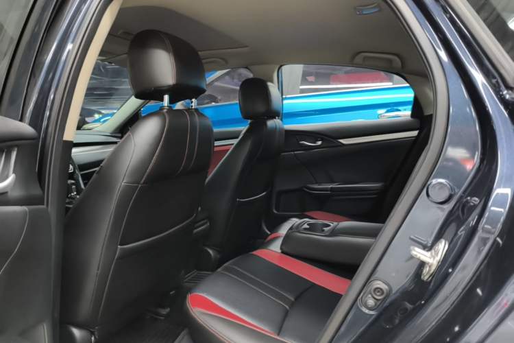 Used Honda Civic 2019 220TURBO CVT Dynamic Edition China VI Left Rear Seat