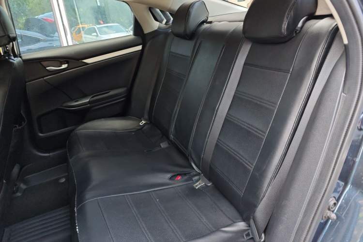 Used Honda Civic 2019 220TURBO CVT Dynamic Edition China VI Left Rear Seat