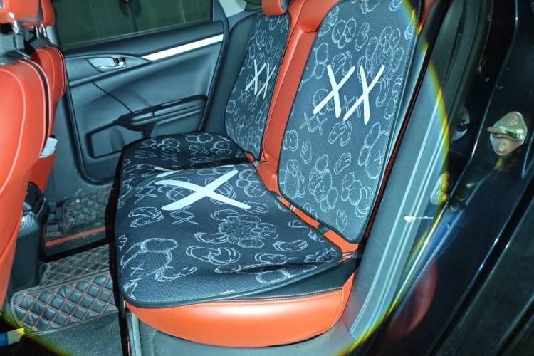 Used Honda Civic 2019 220TURBO CVT Dynamic Edition China VI Left Rear Seat