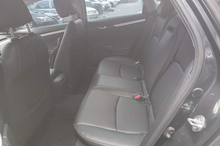 Used Honda Civic 2019 220TURBO CVT Dynamic Edition China VI Emission Standard Left Rear Seat
