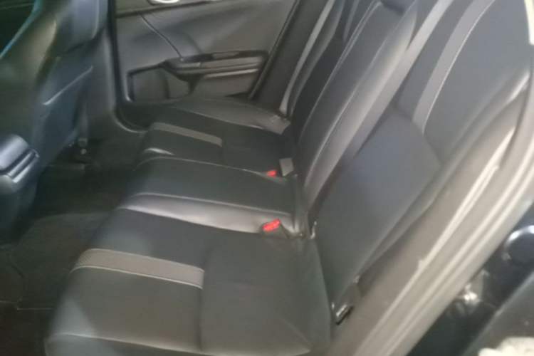 Used Honda Civic 2019 220TURBO CVT Power Edition China VI Emission Standard Left Rear Seat
