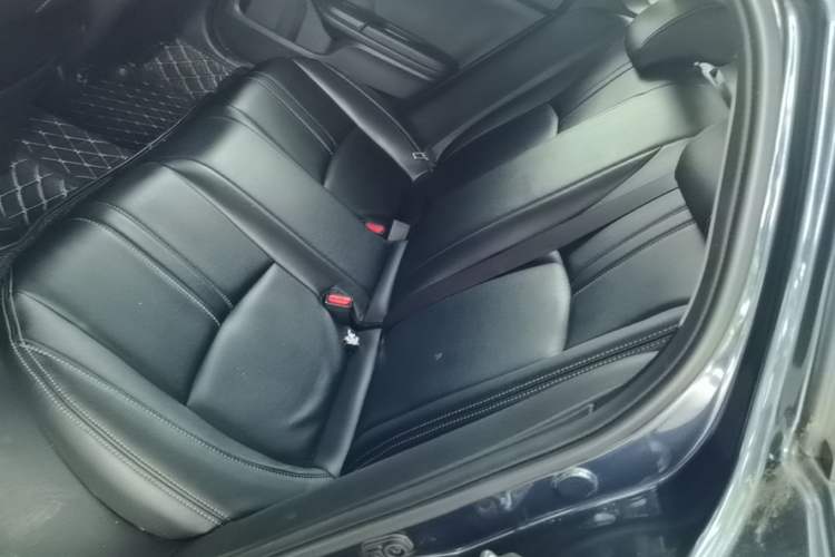 Used Honda Civic 2019 180TURBO CVT Shangdong Edition China VI Left Rear Seat