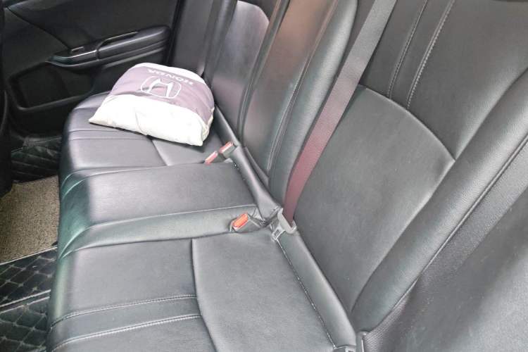 Used Honda Civic 2019 220TURBO CVT Dynamic Edition China VI Emission Standard Left Rear Seat