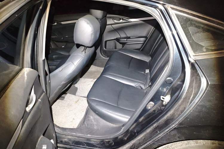 Used Honda Civic 2019 220TURBO CVT Dynamic Edition China VI Left Rear Seat